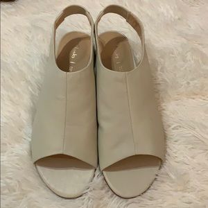 NWOT Off White Clarks Slingback Sandals